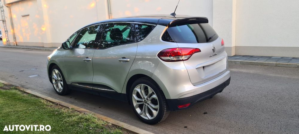 Renault Scenic BLUE dCi 120 EDC BLACK EDITION - 7