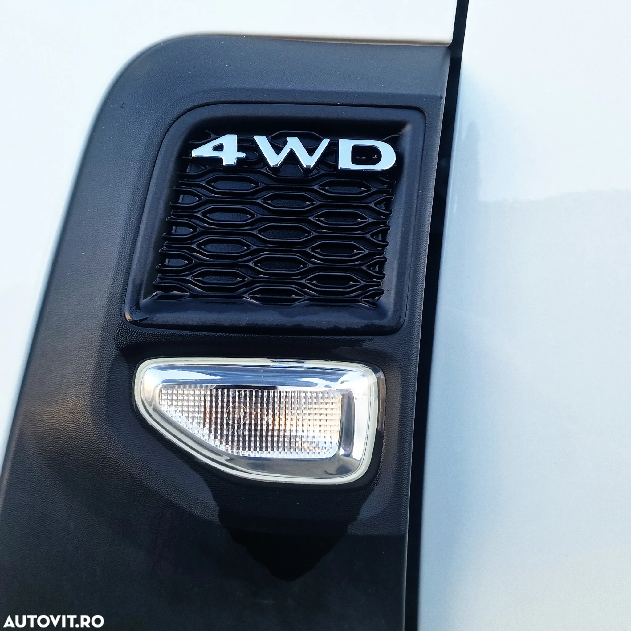Dacia Duster 1.5 Blue dCi 4WD SL BlueLine - 8
