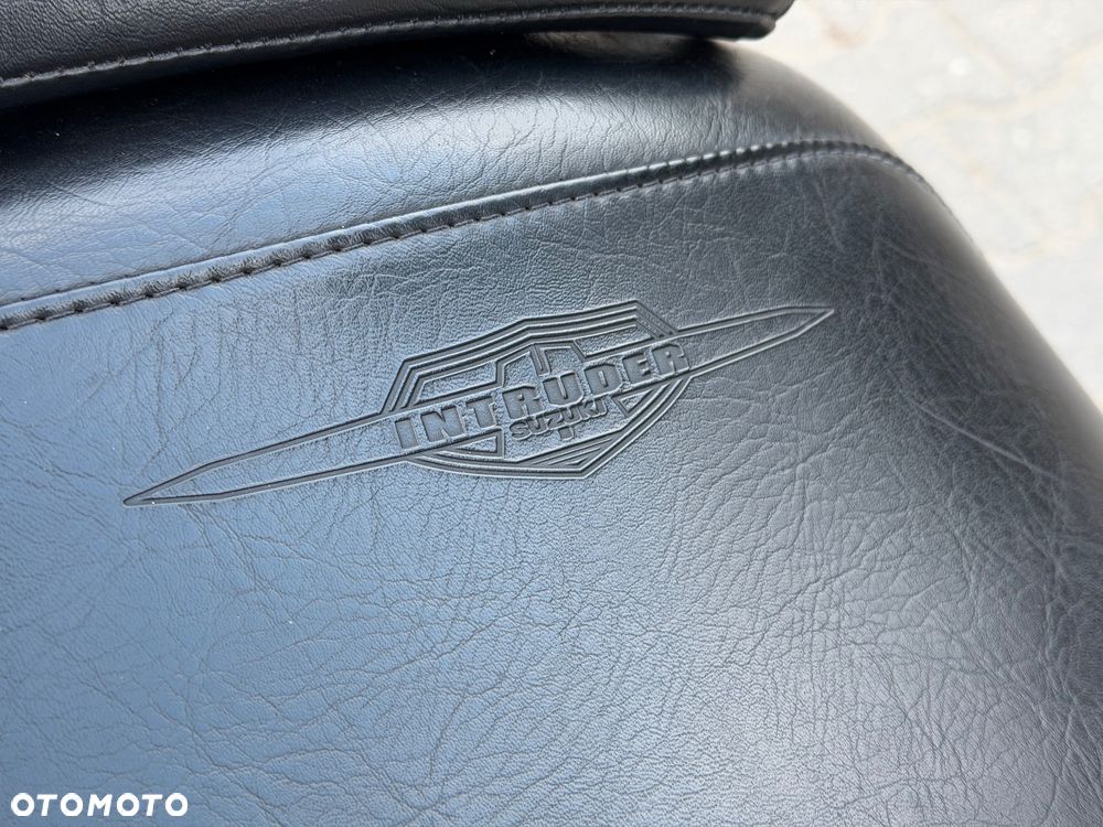 Suzuki Intruder - 19