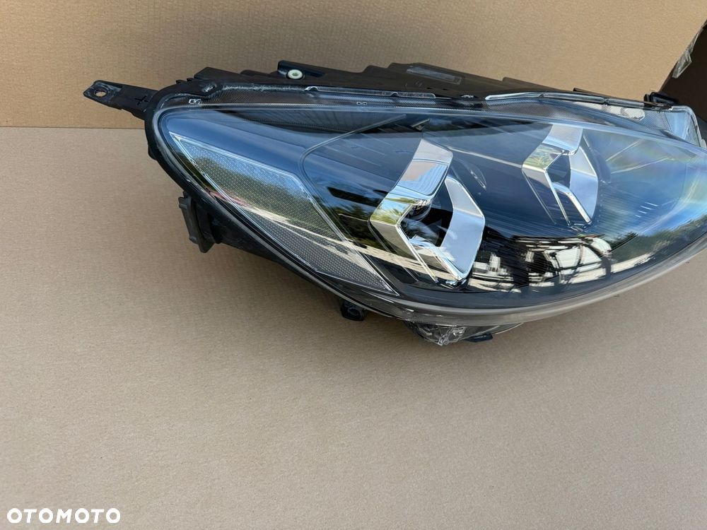 LAMPA FORD KUGA MK3 XENON FULL LED PRAWA PRZÓD - 4