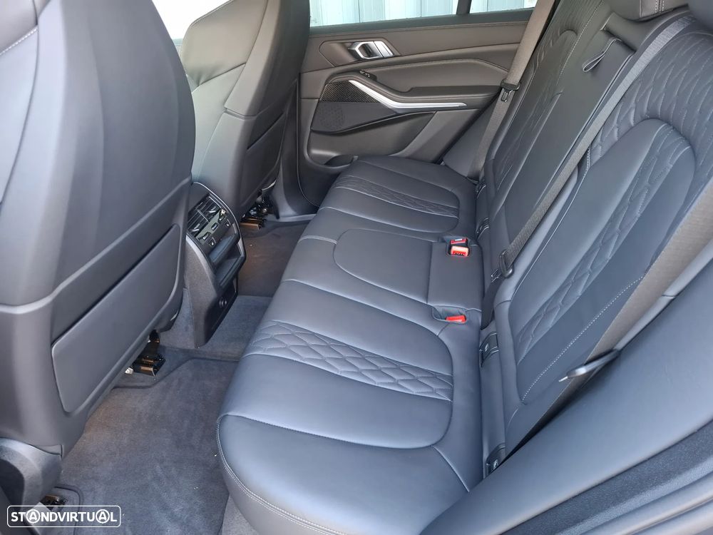 BMW X5 45 e xDrive Pack M - 11