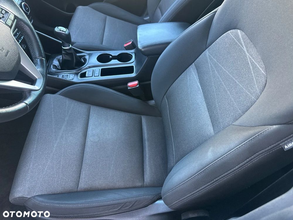 Hyundai Tucson 1.6 GDi Comfort 2WD - 23