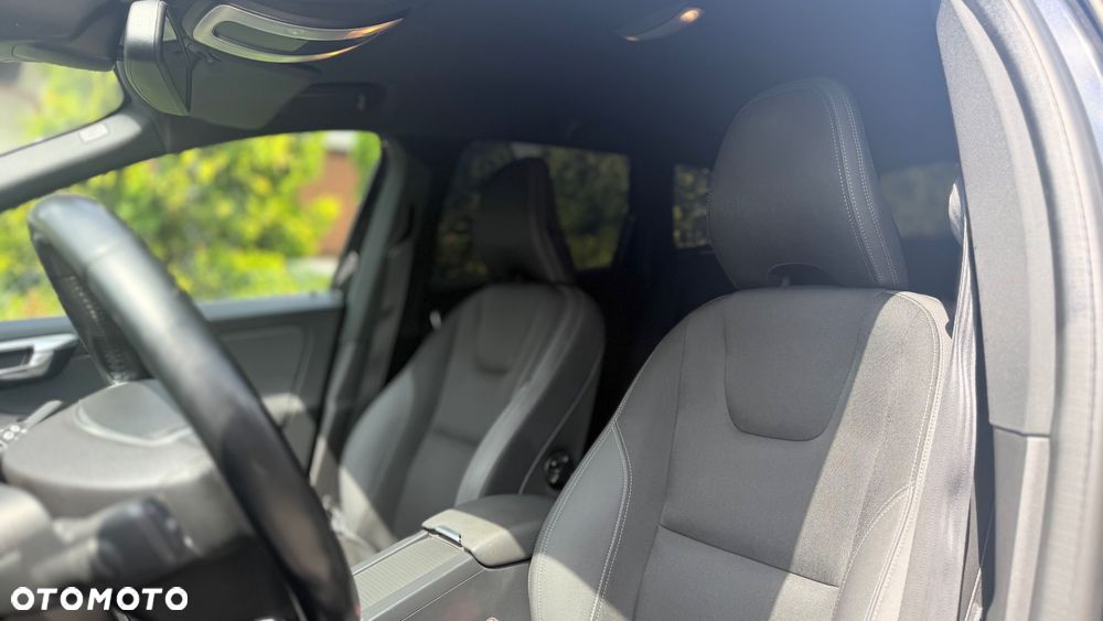 Volvo XC 60 D4 Geartronic Edition Pro - 9