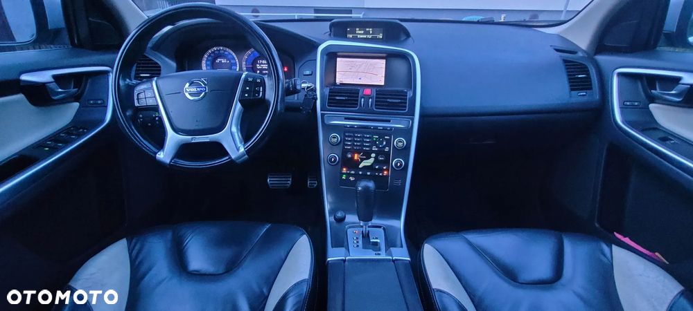 Volvo XC 60 D5 AWD Geartronic Kinetic - 39