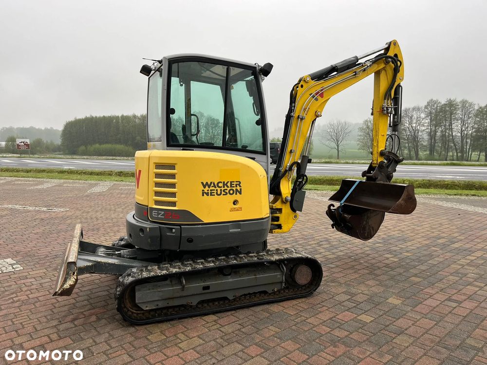 Wacker Neuson EZ26 - 11