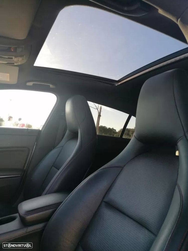 Mercedes-Benz CLA 220 Shooting Brake d 7G-DCT AMG Line - 12