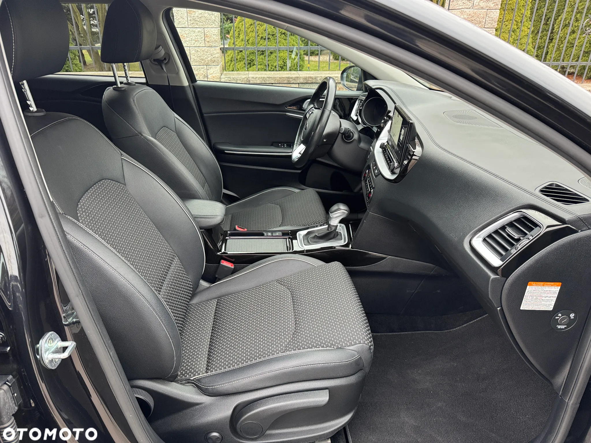 Kia Ceed 1.6 CRDi Eco-Dynamics+ (48V Mild-Hybrid) DCT7 Vision - 10