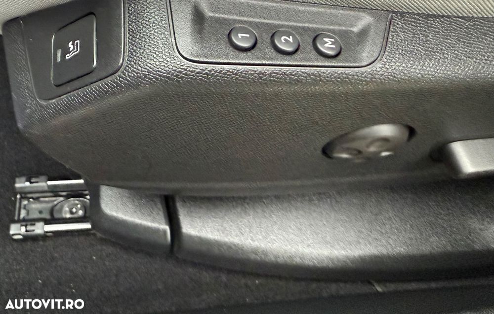 Peugeot 3008 PureTech 130 Stop & Start GPF EAT8 GT - 24