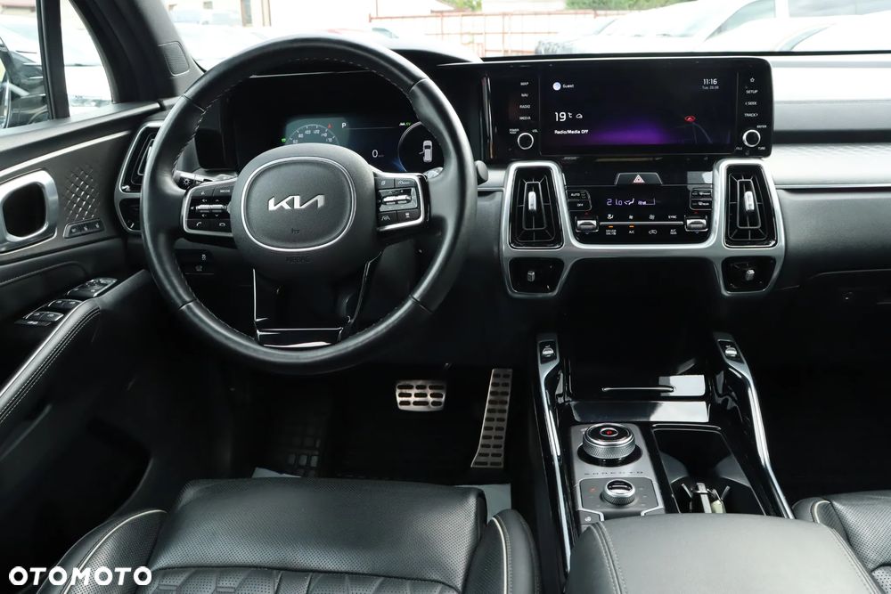 Kia Sorento - 11