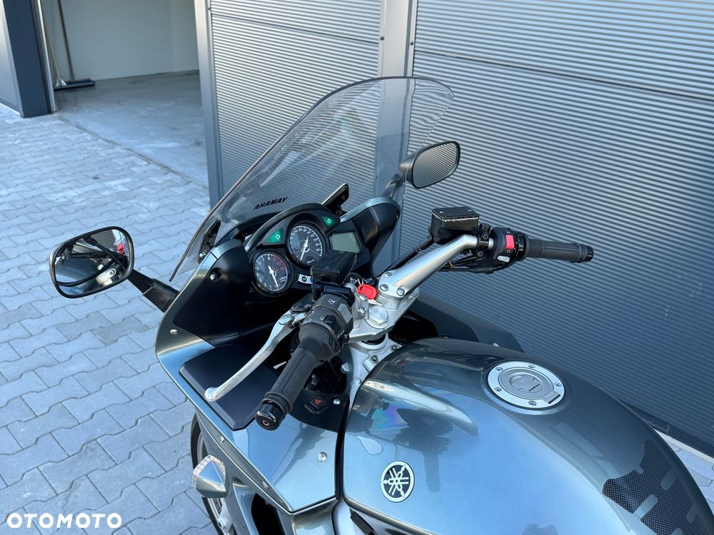 Yamaha FJR - 14