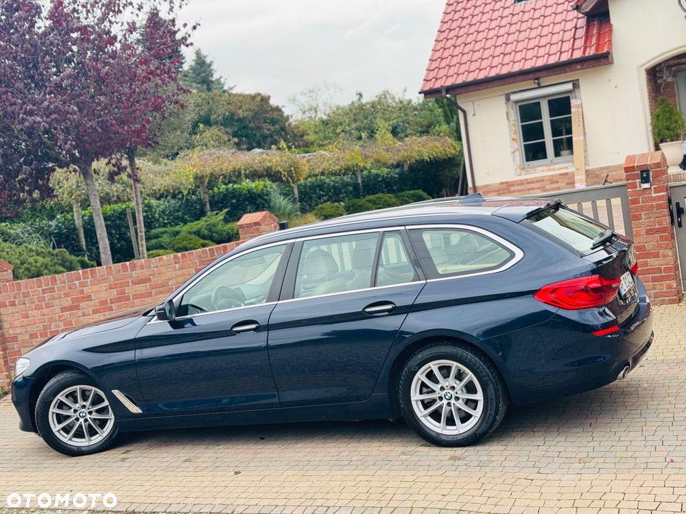 BMW Seria 5 520d Luxury Line sport - 39