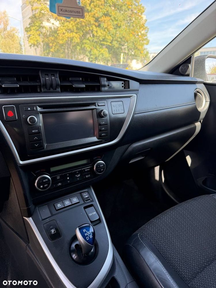Toyota Auris - 15
