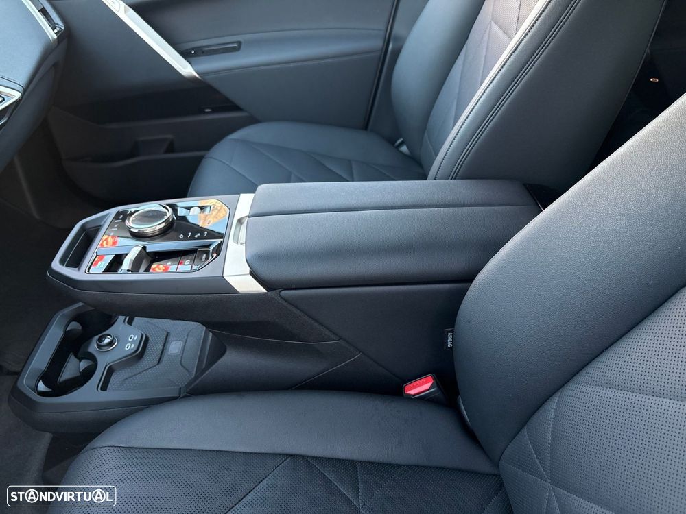 BMW iX xDrive 40 - 21