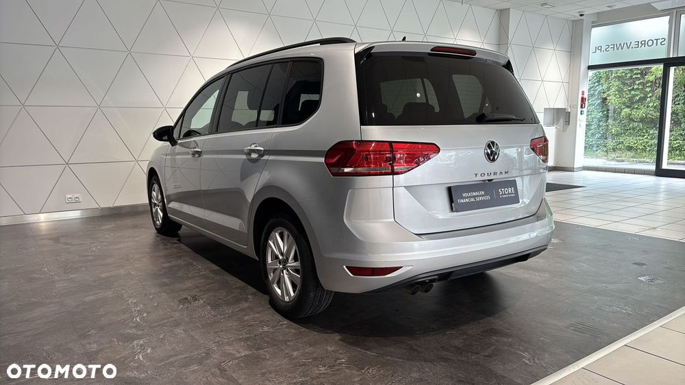 Volkswagen Touran 2.0 TDI BMT Comfortline DSG - 4