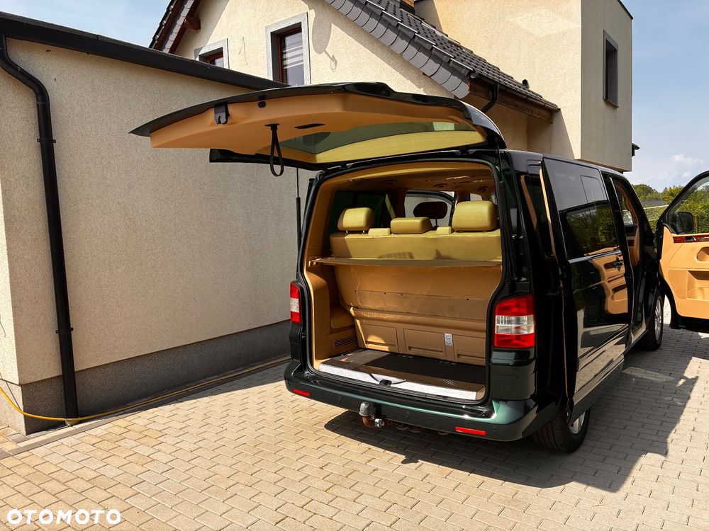 Volkswagen Multivan - 14
