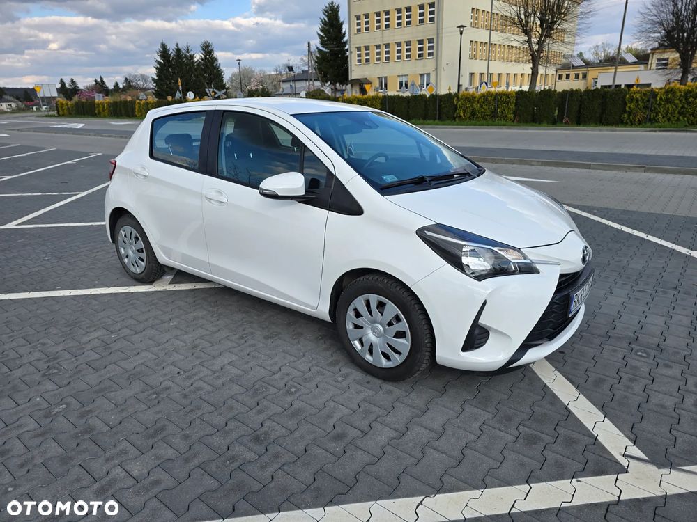 Toyota Yaris 1.0 Active EU6 - 4