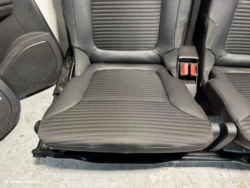 Conjunto de Bancos e Quartelas em Pele RENAULT GRAND SCENIC IV BOSE EDITION - 19