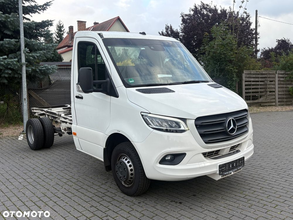 Mercedes-Benz Sprinter 519