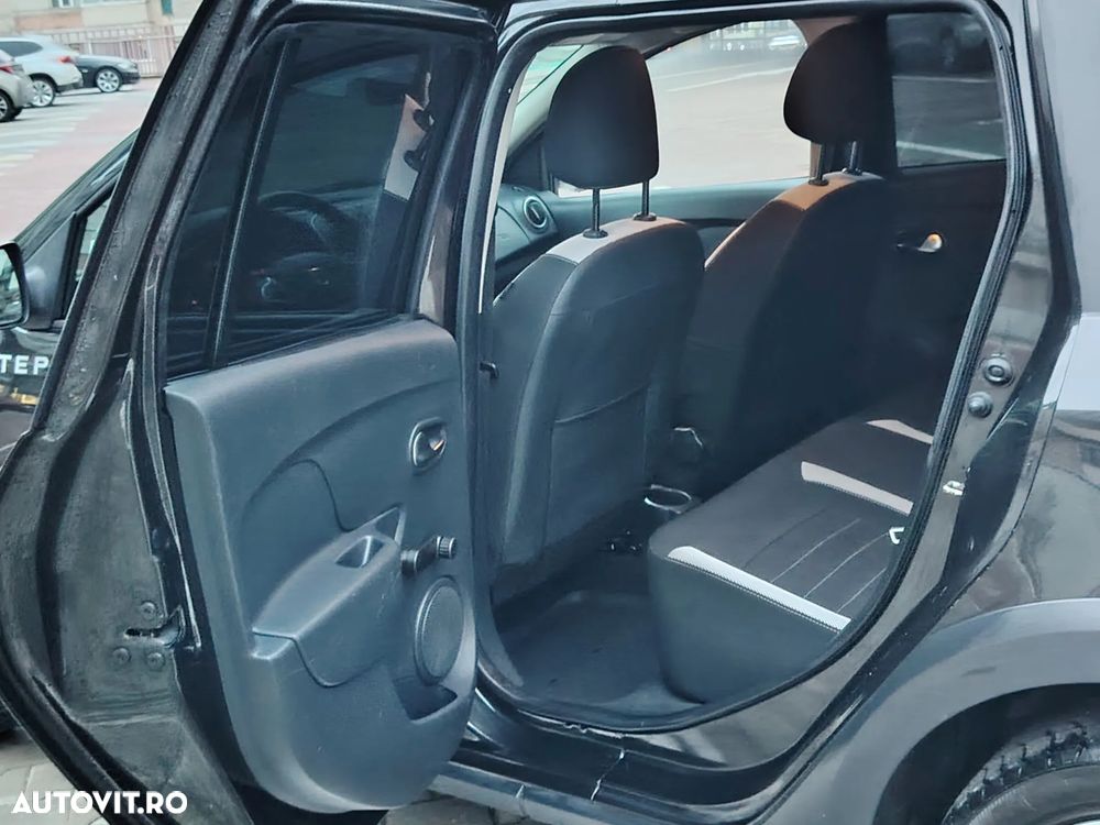 Dacia Logan Van TCe 90 (S&S) Stepway - 17