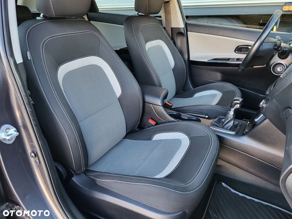 Kia Ceed 1.4 L Business Line Plus - 33