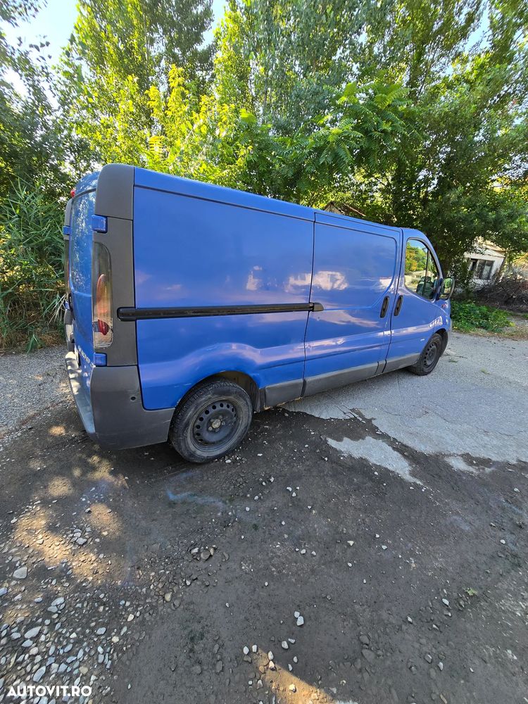 Opel Vivaro - 12