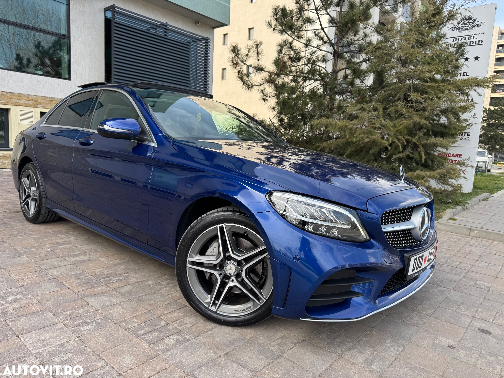 Mercedes-Benz C 220 d 4Matic T 9G-TRONIC - 13