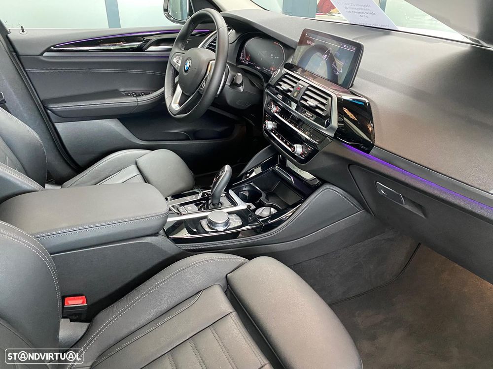 BMW X4 xDrive20d Aut. Advantage - 3