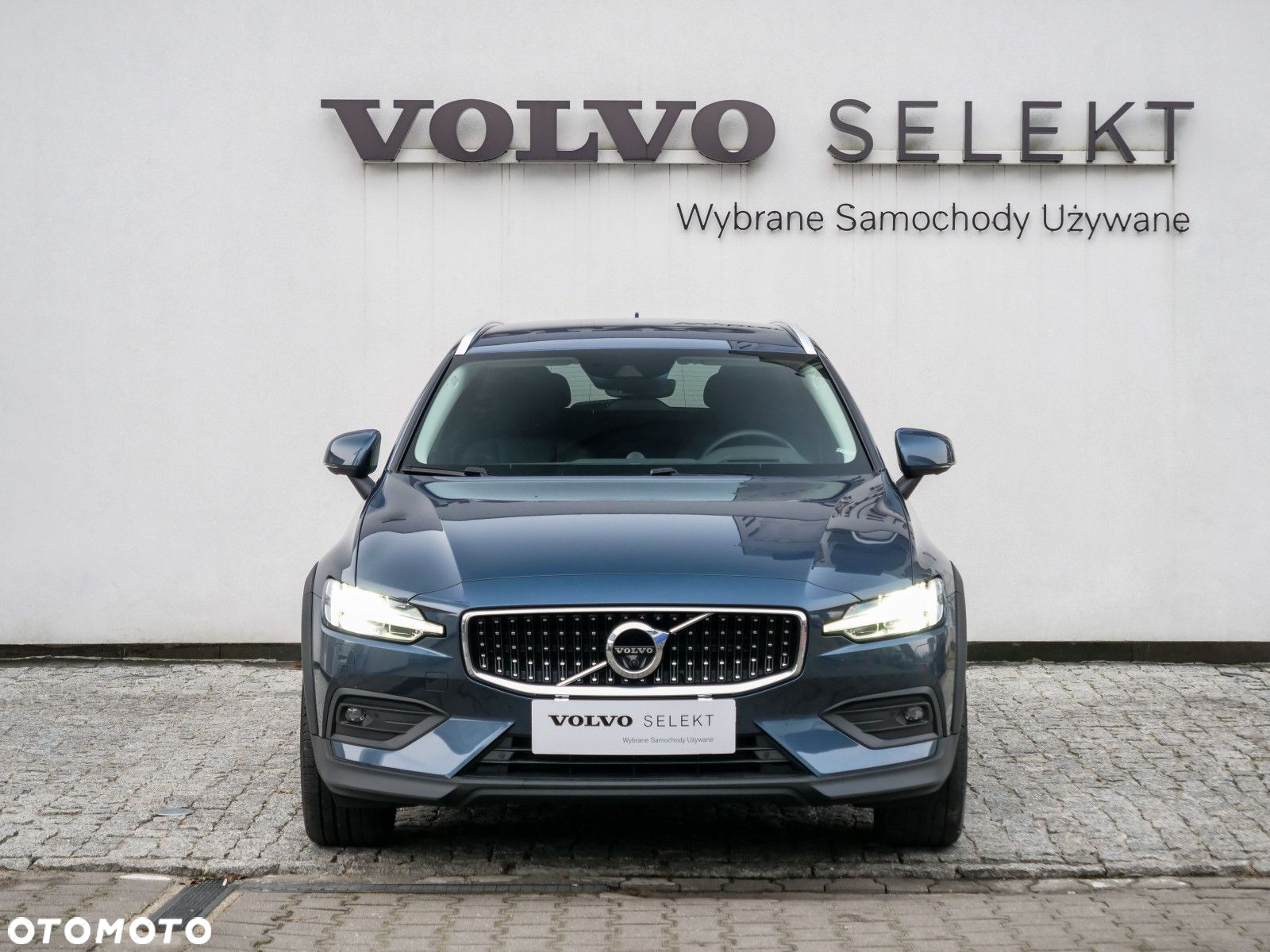 Volvo V60 Cross Country - 2