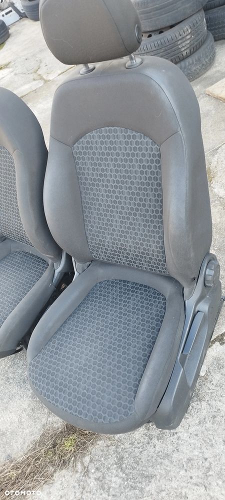 Opel Corsa E 3d Fotele Prawy lewy - 3