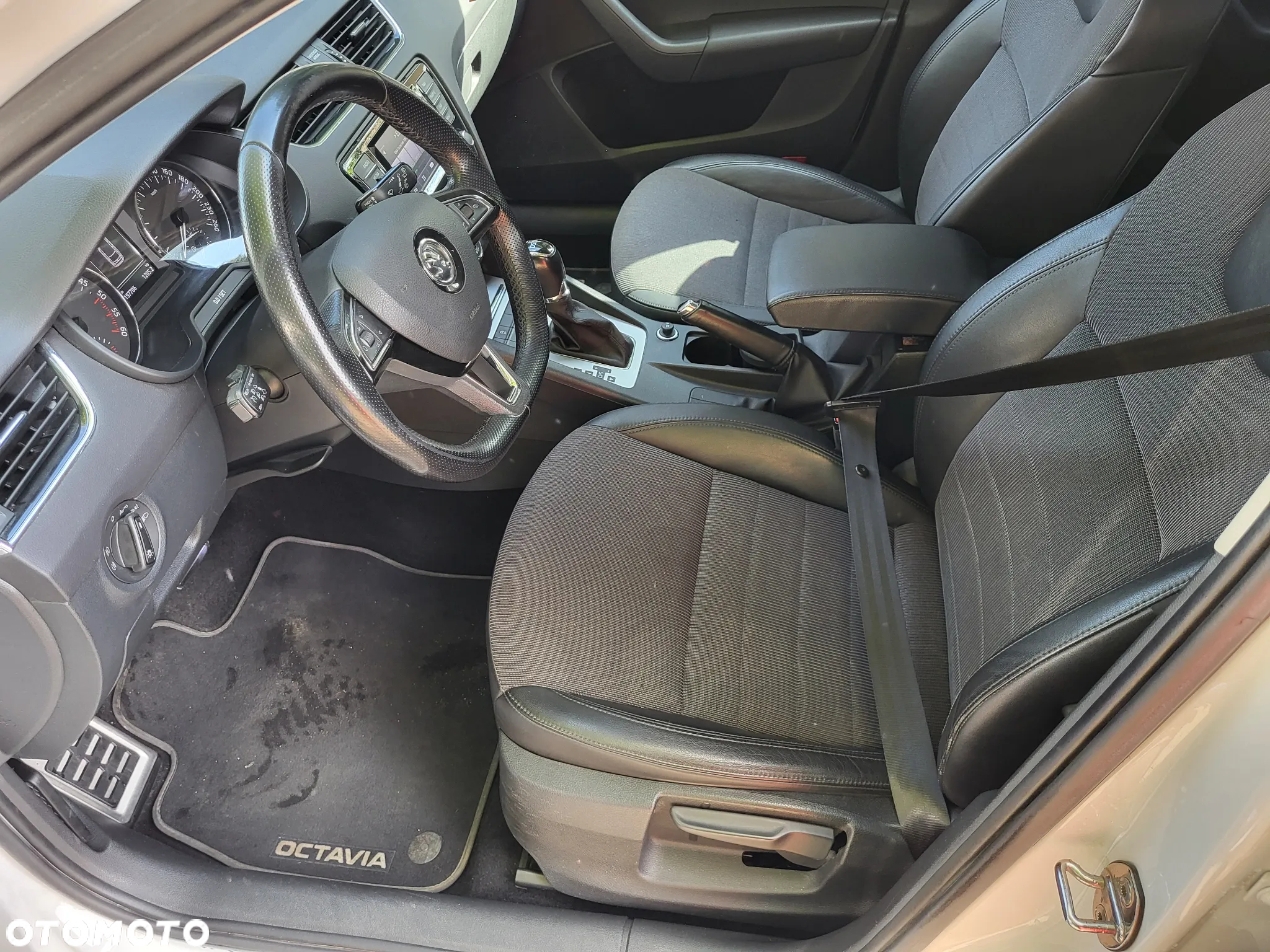 Skoda Octavia 2.0 TDI (Green tec) DSG Ambition - 8
