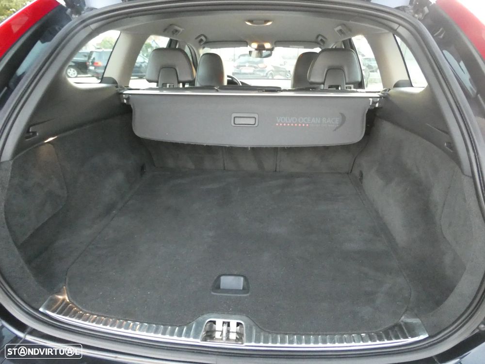 Volvo XC 60 2.0 D4 VOR - 17