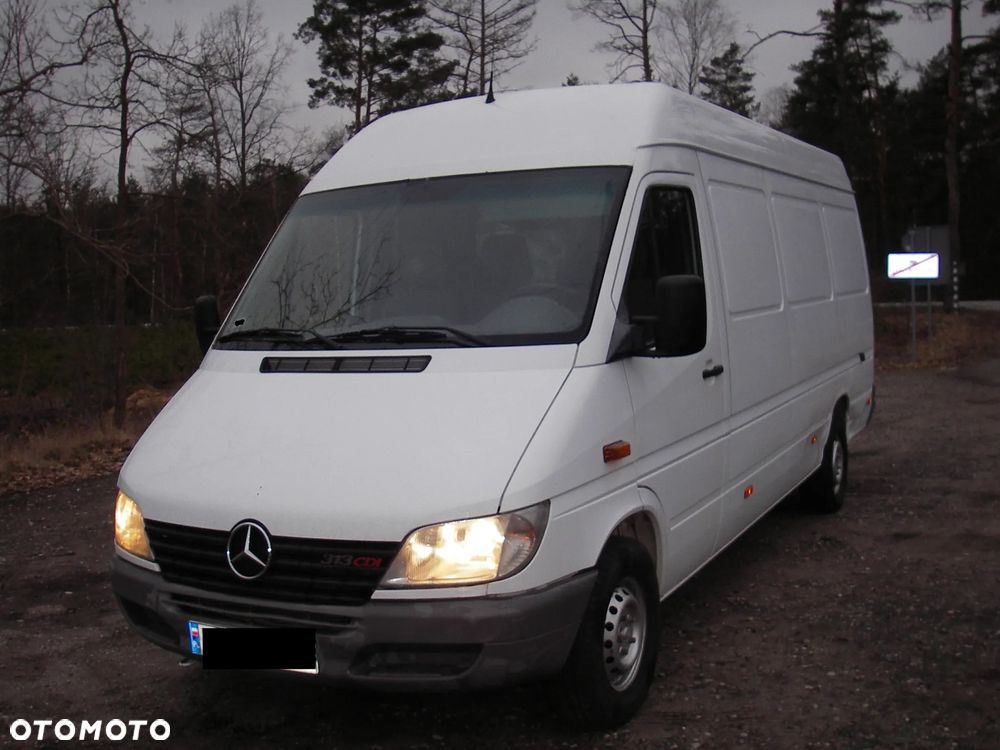 Mercedes-Benz Sprinter - 10