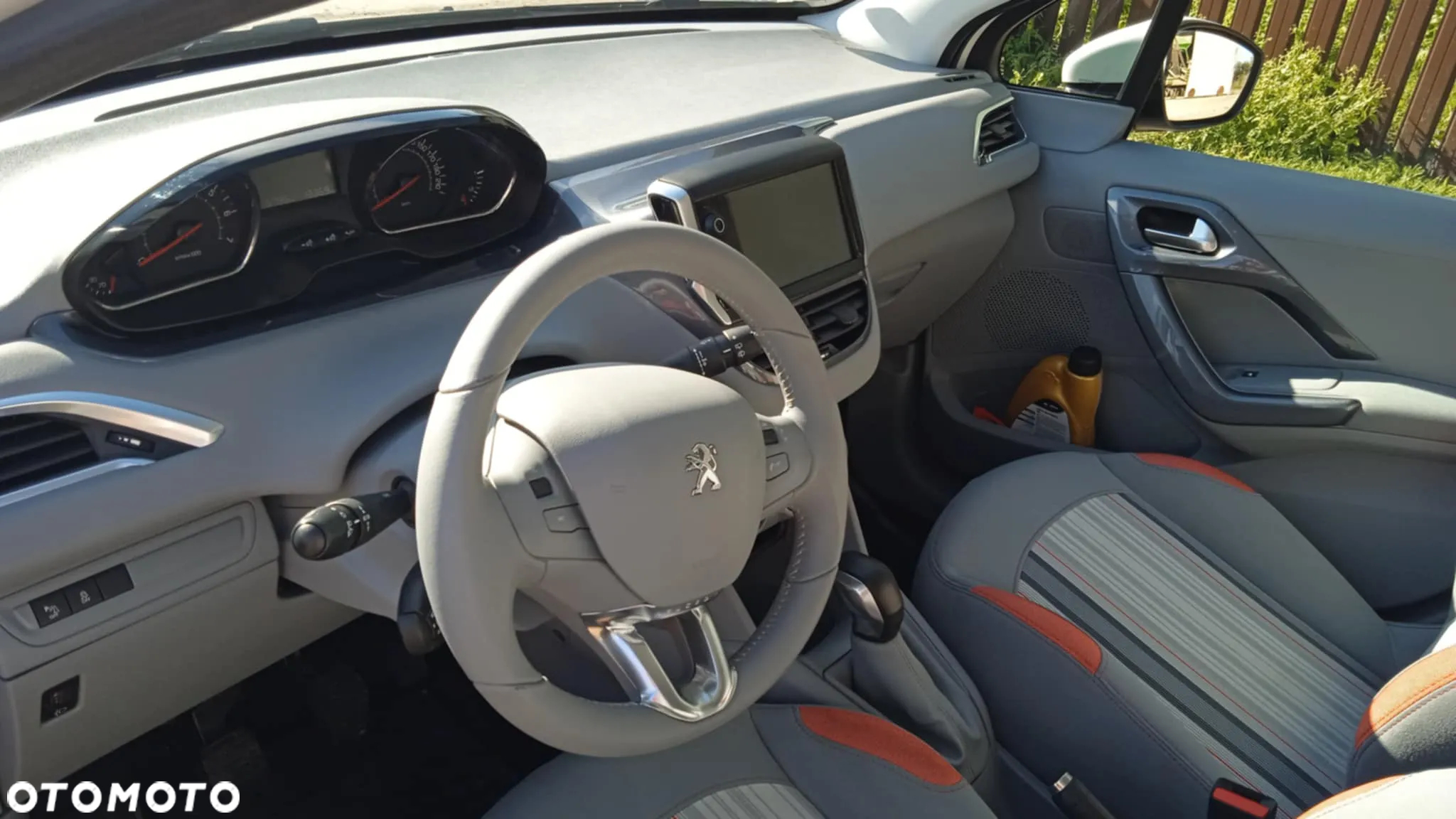 Peugeot 208 1.2 PureTech Active - 12