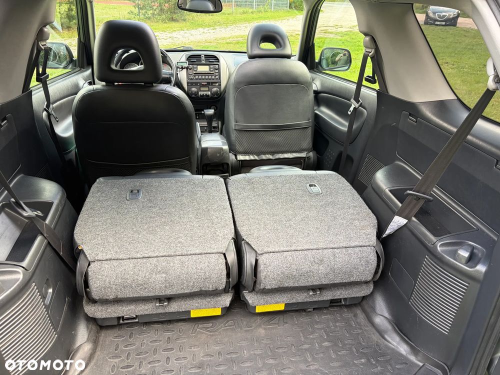 Toyota RAV4 2.0 VVT-i Prestige - 27