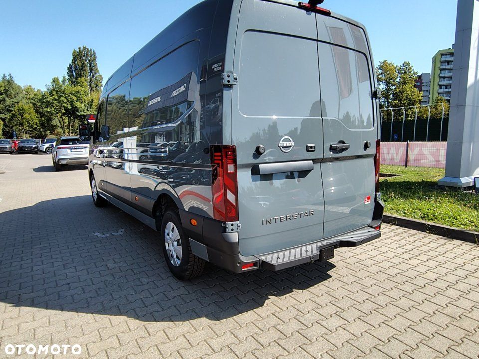 Nissan Interstar - 4