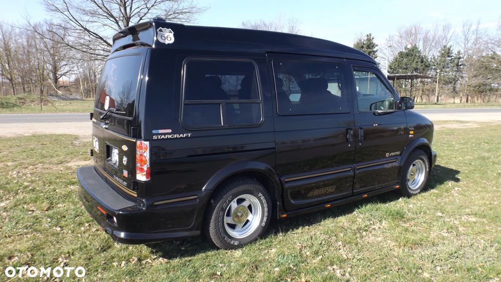 Chevrolet Astro - 8