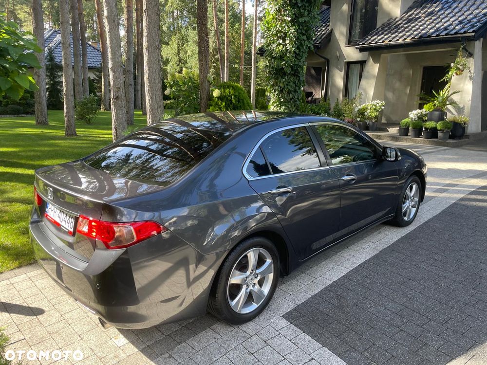 Honda Accord 2.0 Executive - 8