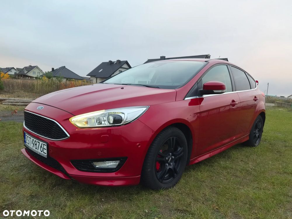 Ford Focus 1.5 TDCi ST-Line Red - 1