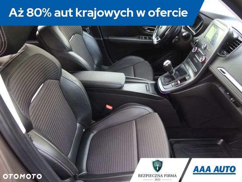 Renault Grand Scenic - 10