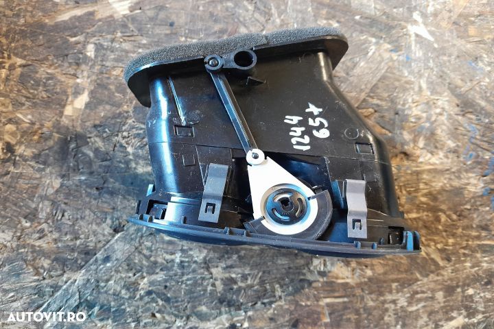 Grila ventilatie bord stanga 5M0819703 5M0819703 Volkswagen VW Golf 5 - 2