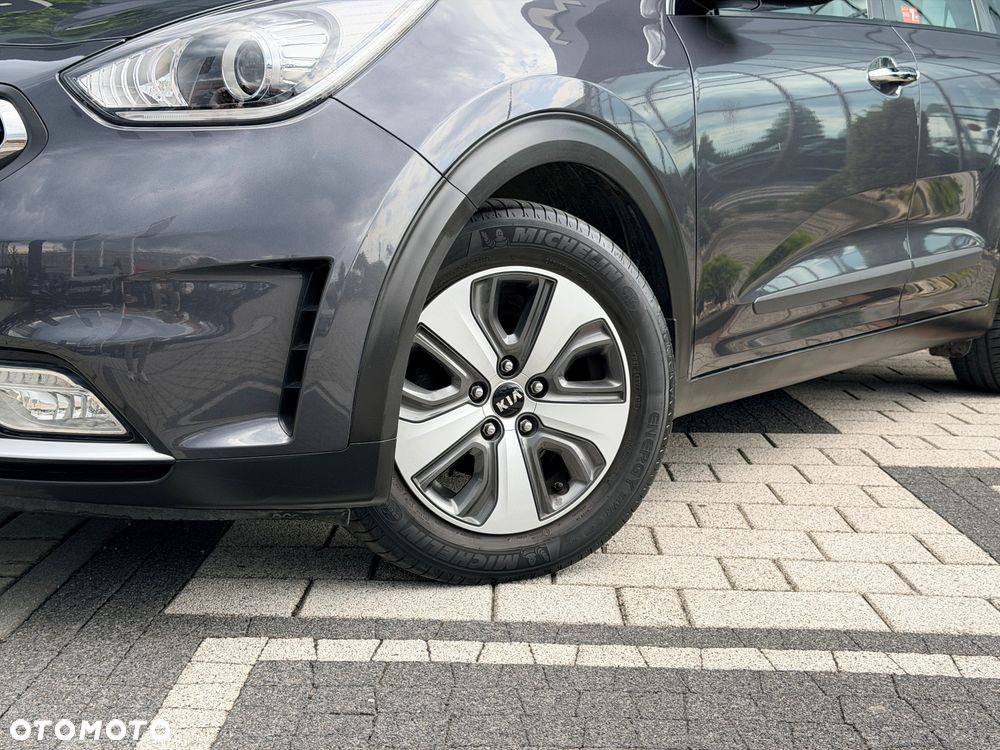 Kia Niro 1.6 GDI Hybrid L - 2