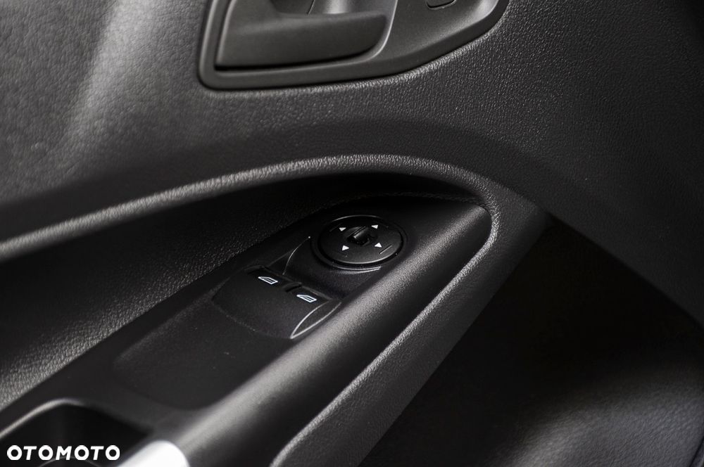 Ford Transit Connect - 17