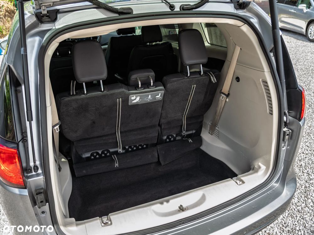 Chrysler Pacifica - 7