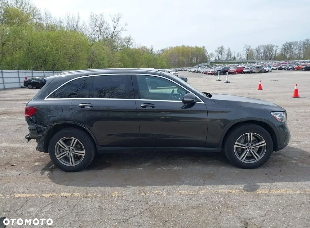 Mercedes-Benz GLC - 4