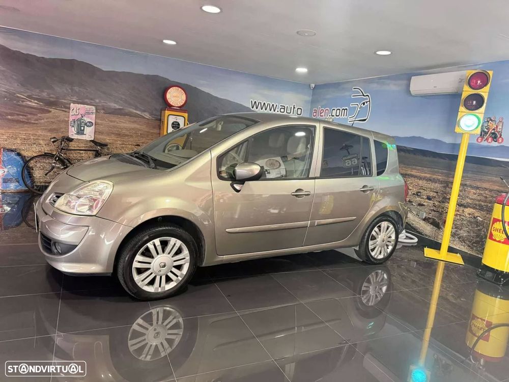 Renault Modus 1.5 dCi Dynamique S - 1