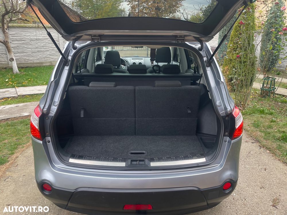 Nissan Qashqai+2 - 20