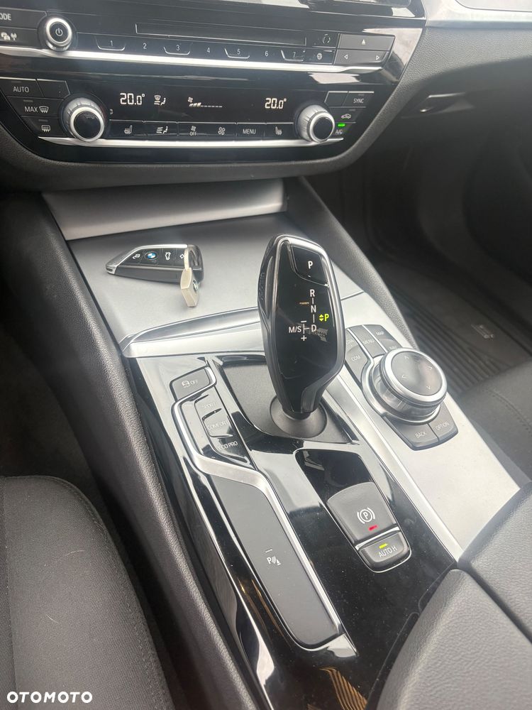 BMW Seria 5 - 22
