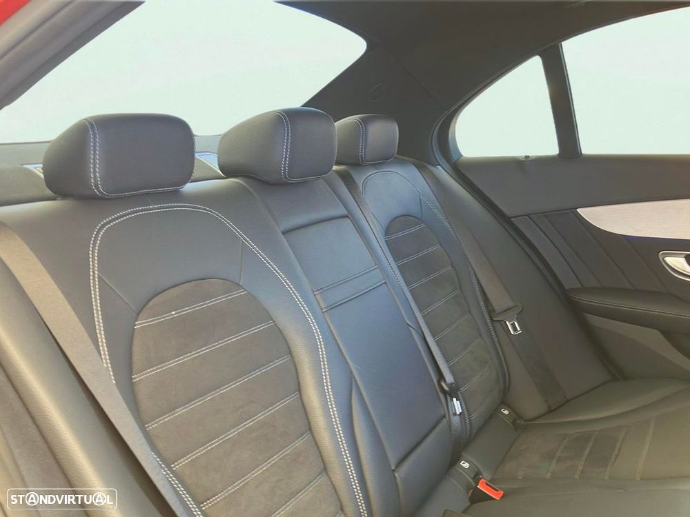 Mercedes-Benz C 300 de AMG Line - 17