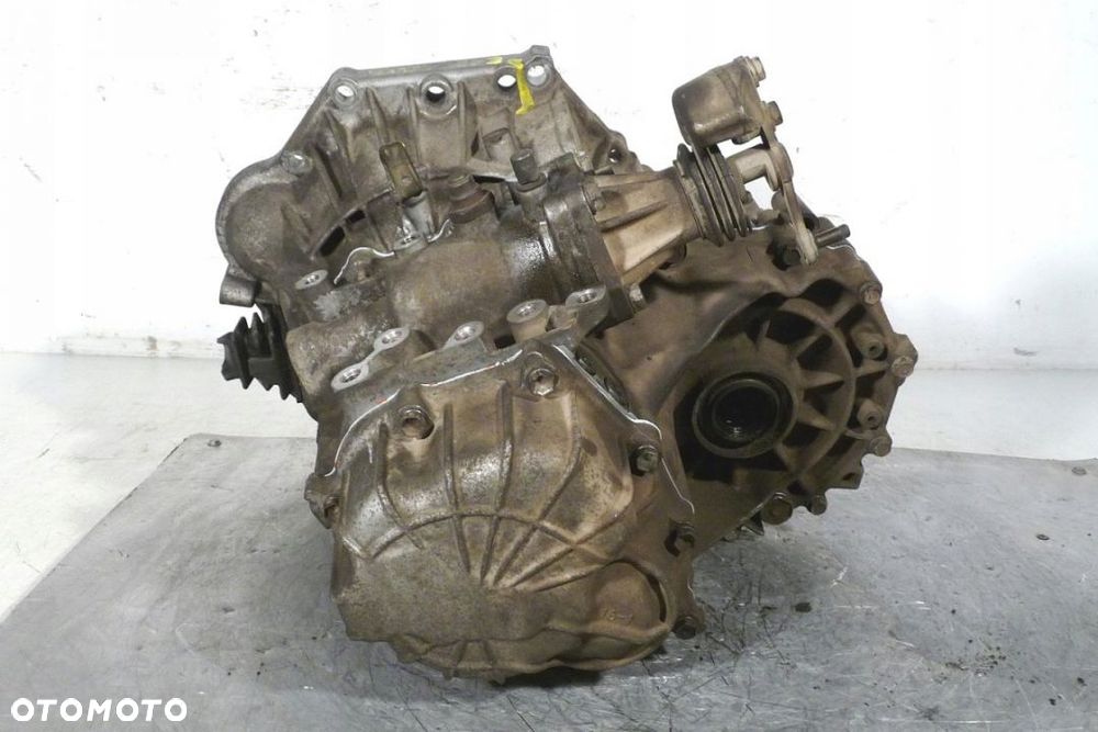 COROLLA E12 LIFT 1,4 VVTI SKRZYNIA BIEGÓW 71tyś km - 3