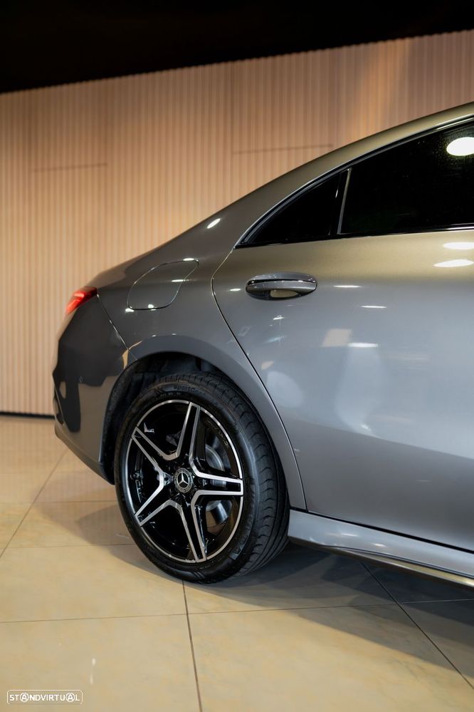 Mercedes-Benz CLA 250 e 8G-DCT AMG Line - 10